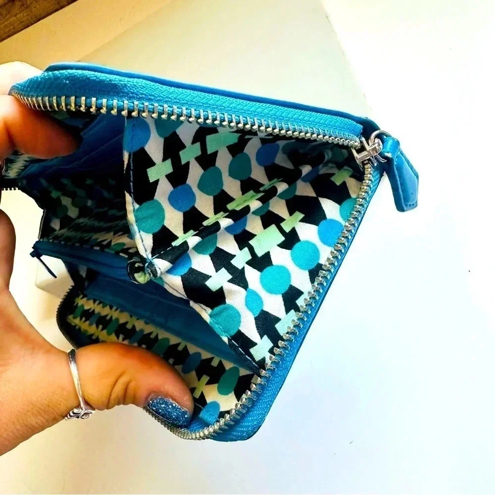 Vera Bradley Coastal Blue Faux Leather RFID Large Zip Around Wallet - Picture 10 of 10